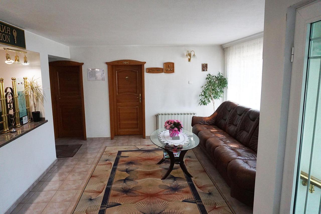 Hotel златна котва